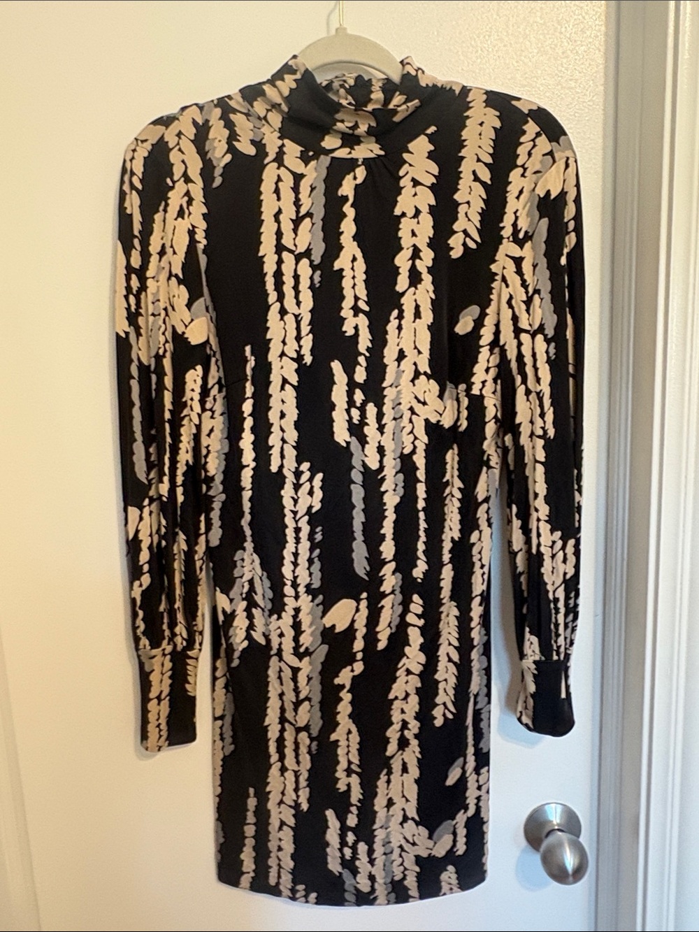 Trina Turk Black and Beige Printed Long-Sleeve Turtleneck Dress Silk